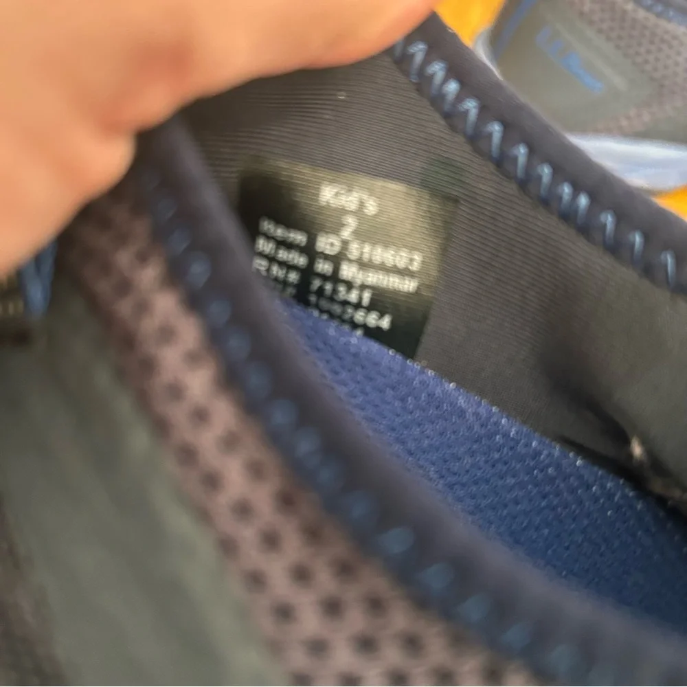 L.L.Bean boy’s blue shoes sneakers trainers